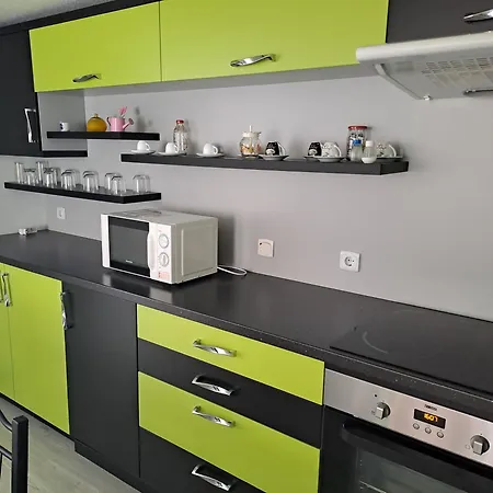 Rozsakert דירה *