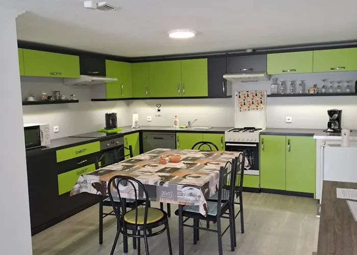 Rozsakert דירה *